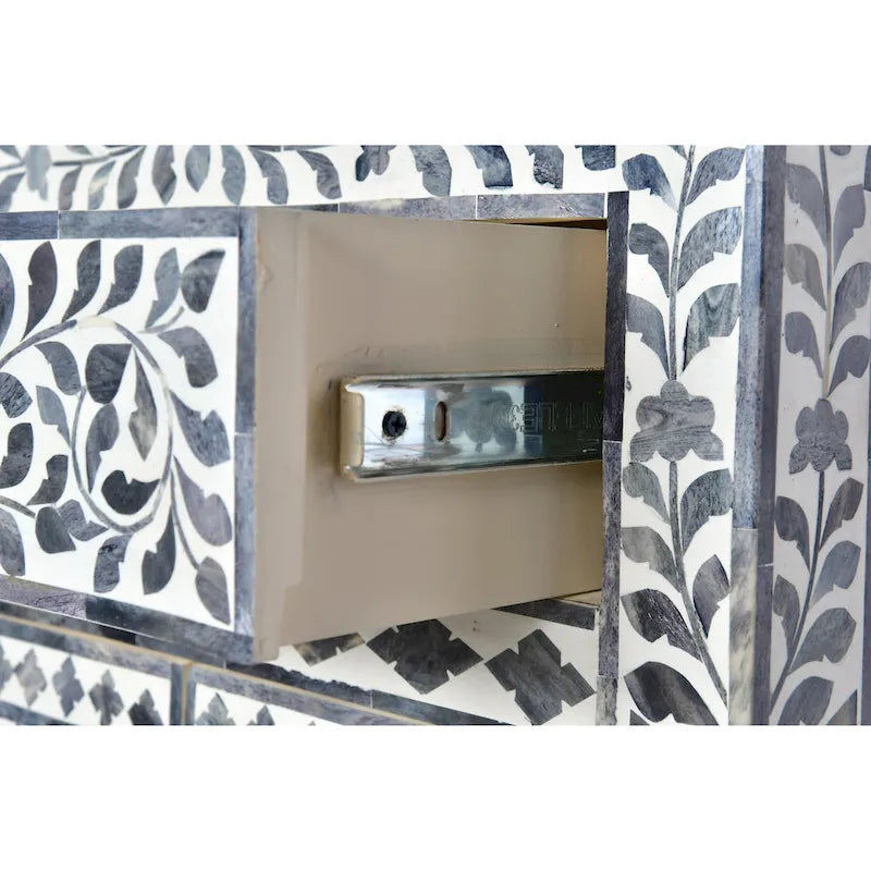 Akzentschrank mit Knochenintarsien – Lila-graues marokkanisches Blumendesign