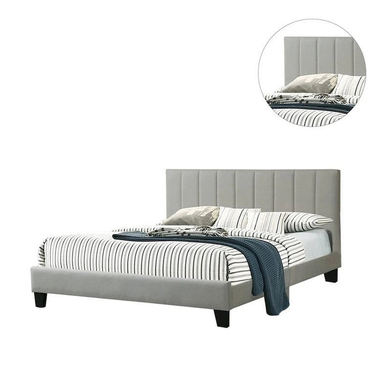 Plattform-Kingsize-Bett mit tief gestepptem, hellgrauem Bezug