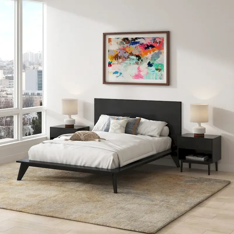 Queensize-Plattformbett mit Nussbaumfurnier-Kopfteil